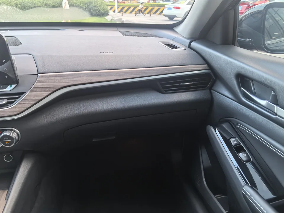 Nissan Altima Sound of nature 2021 2.0L XL Comfort Edition 2023 — thumbnail 3