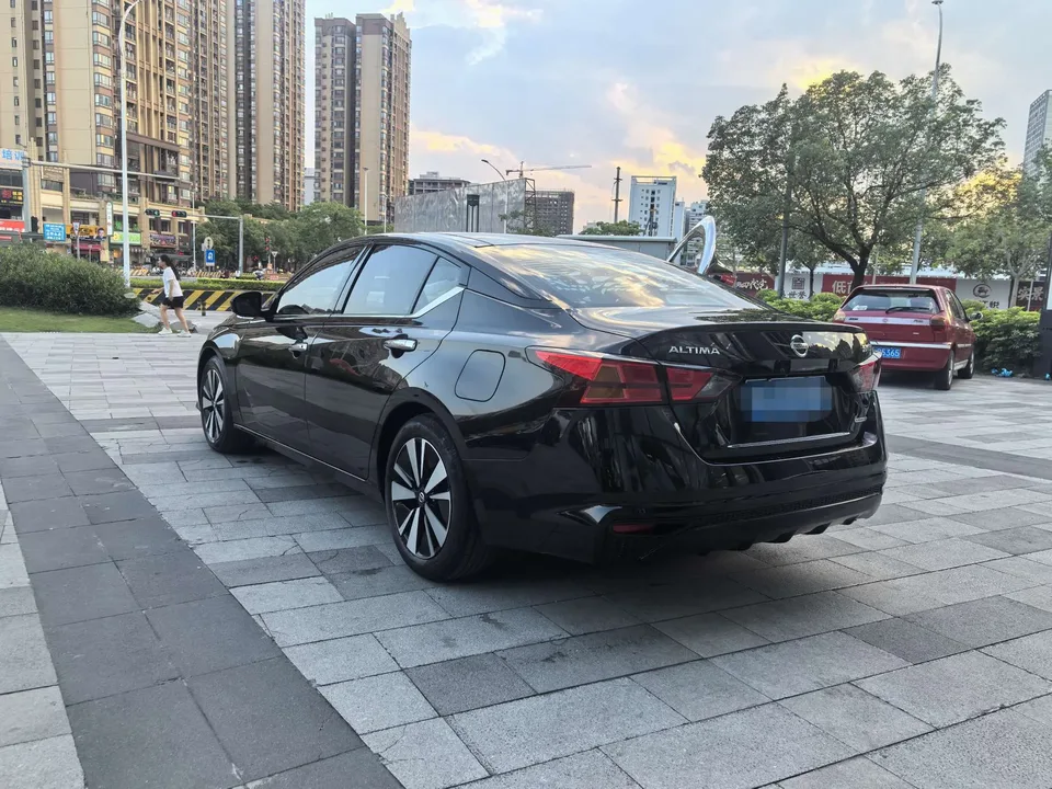 Nissan Altima Sound of nature 2021 2.0L XL Comfort Edition 2023 — thumbnail 5