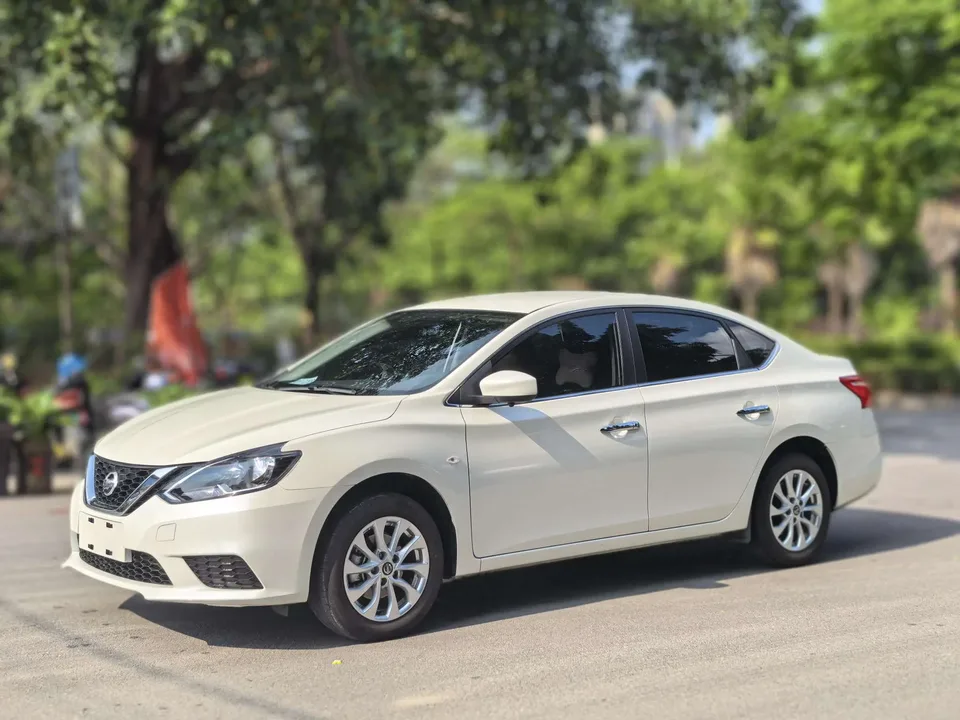 Nissan Sylphy Sylphy 2024 classic 1.6L XE CVT comfort version 2026 — photo 1, buy with delivery to Moscow