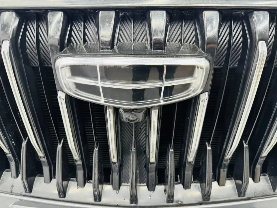 Geely Vision X6 Vision X6 2021 PRO 1.4T Automatic Premium Edition 2022 — thumbnail 3