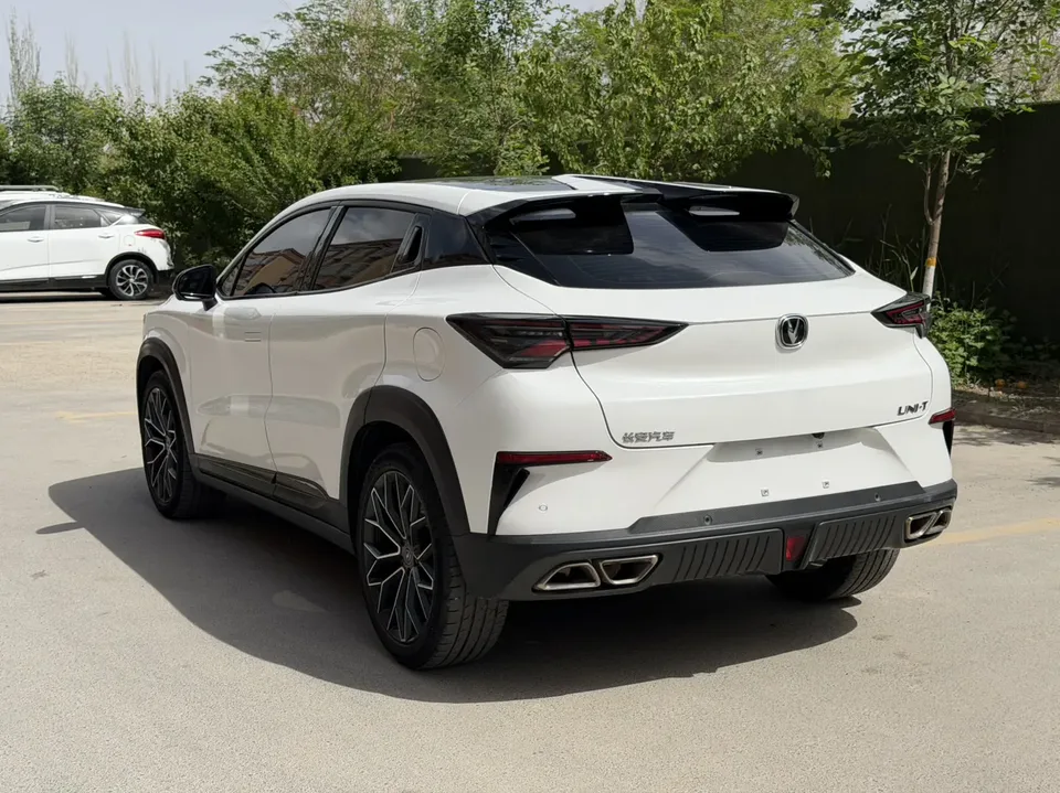 Changan UNI-T Changan UNI-T 2022 1.5T Premium Edition 2022 — миниатюра 4