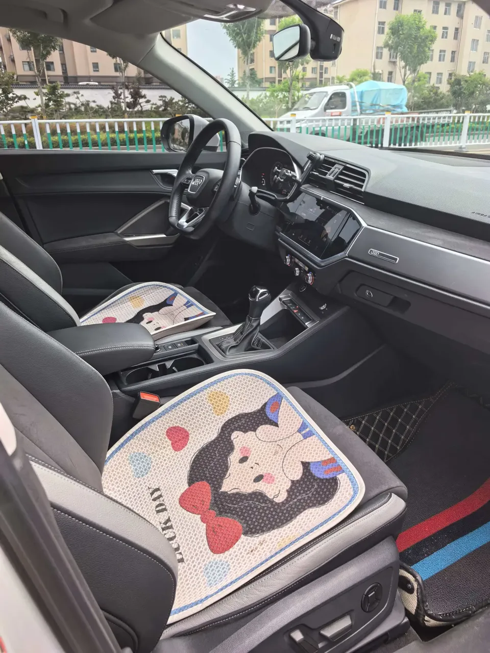 Audi Q3 Audi Q3 2023 35 TFSI Fashionable and Dynamic 2023 — миниатюра 2