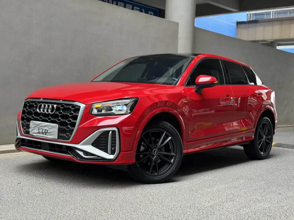 Audi Q2L Audi Q2L 2022 35 TFSI aggressive and dynamic model 2022 — фото 1, купить с доставкой в Москву
