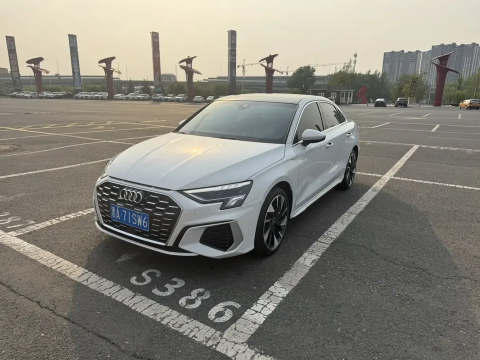 Audi A3 Audi A3 2022 A3L Limousine 35 TFSI Stylish Sports 2022 — photo 1, buy with delivery to Moscow