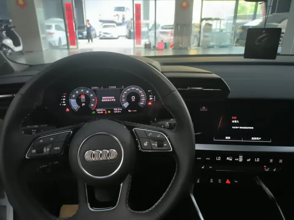 Audi A3 A3L Limousine 35 TFSI Fashion Sports 2023 — миниатюра 4