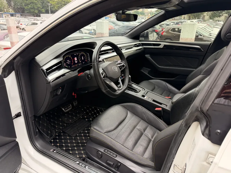 Volkswagen Arteon Volkswagen CC 2021 330TSI special edition launched 2022 — миниатюра 5