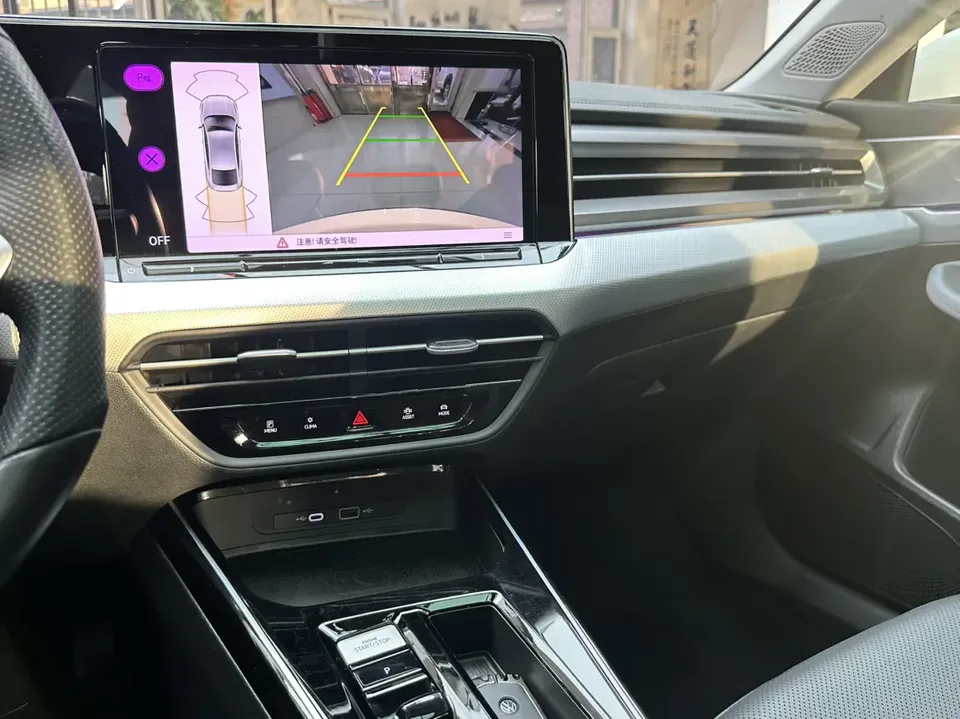 Volkswagen Lamando Lingdu Lingdu L 280TSI DSG Cool Edition 2022 — миниатюра 5