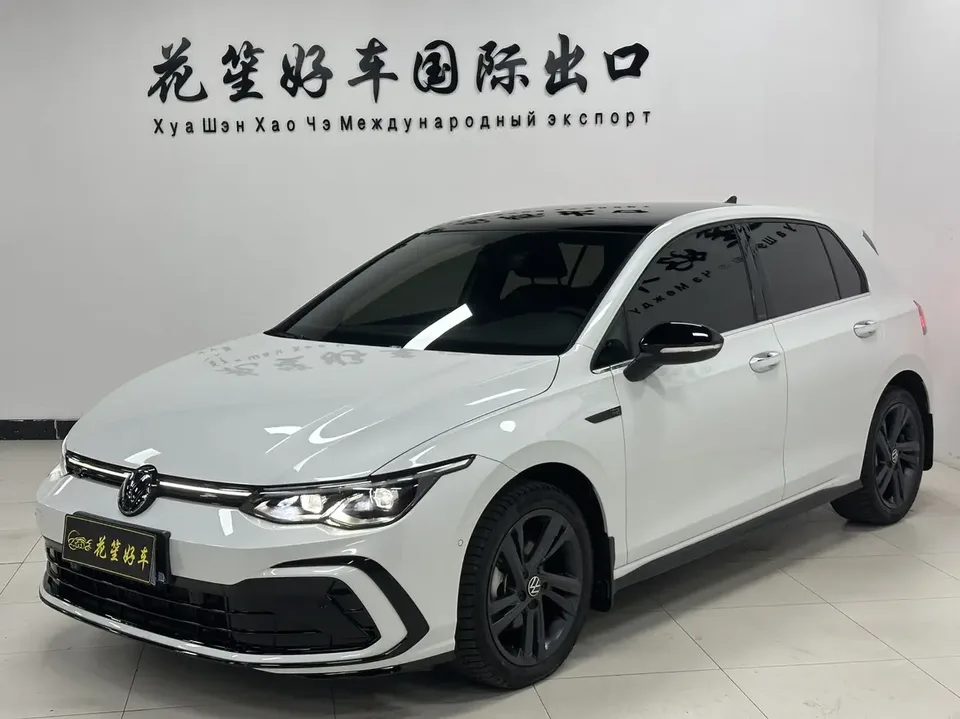 Volkswagen Golf Golf 2023 Golf 2023 280TSI DSG R-Line 2023 — photo 1, buy with delivery to Moscow