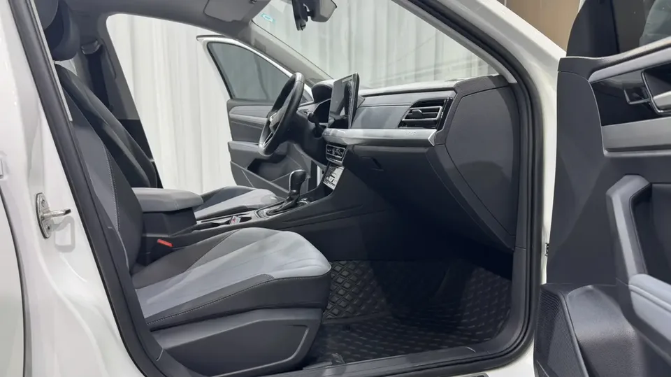 Volkswagen Lavida Lavida 2023 facelift 1.5L automatic 5 million version 2023 — thumbnail 5