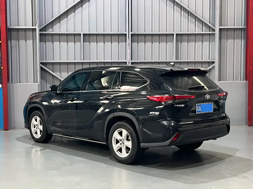 Toyota Highlander Highlander 2023 Hybrid 2.5L 2WD Elite Edition 7 Seaters 2023 — thumbnail 4