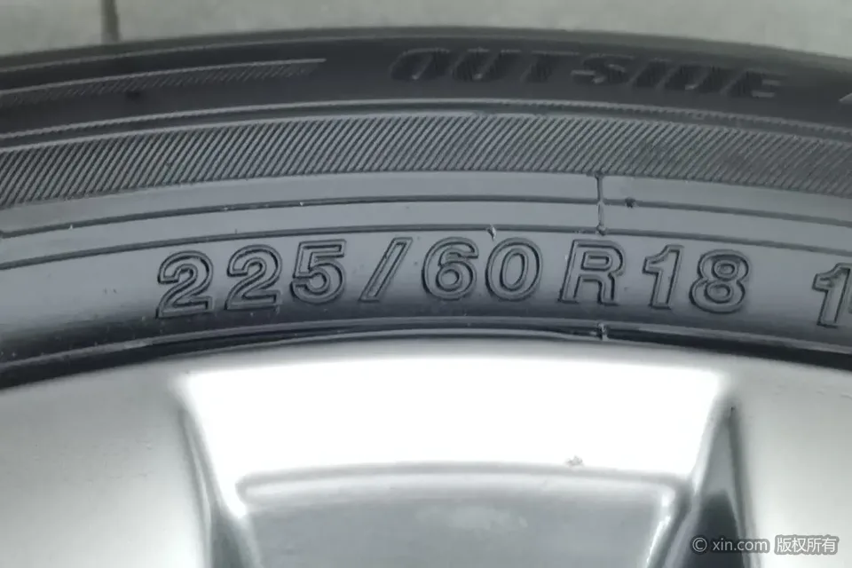 Toyota Willanda 2.0L two-wheel drive luxury PLUS version 2022 — миниатюра 2