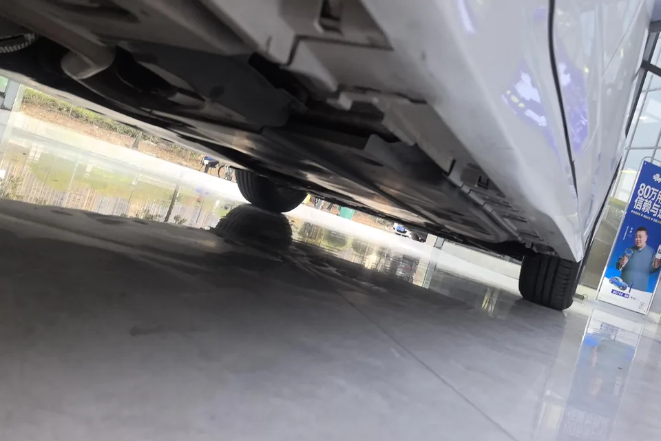 Toyota Corolla Corolla 2022 Corolla Hybrid 1.8L E-CVT Pioneer Edition 2023 — thumbnail 4
