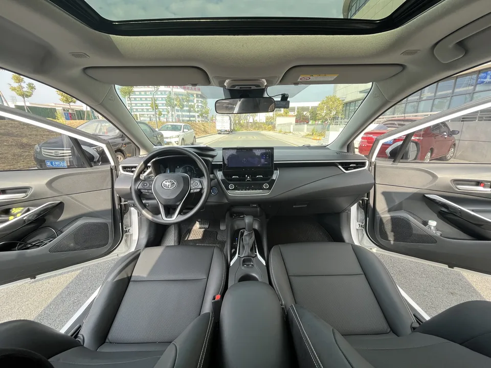 Toyota Corolla Intelligent Electric Hybrid Dual Engine 1.8L E-CVT Elite Edition 2024 — миниатюра 5