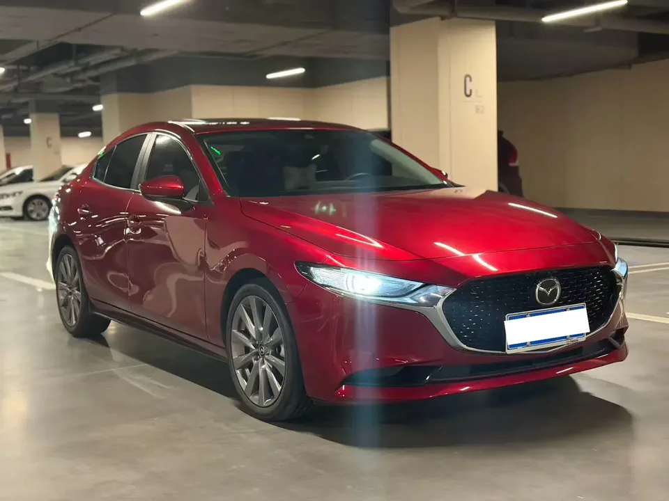 Mazda Axela Mazda3 2021 2.0L Automatic Quality Edition 2022 — thumbnail 3