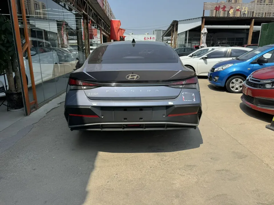 Hyundai Elantra 1.5L CVT GLX Elite Edition 2024 — миниатюра 2