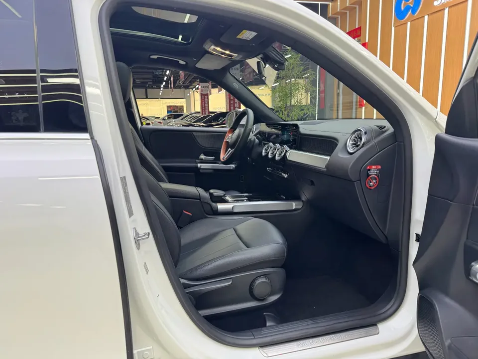 Mercedes-Benz GLB-Class GLB 220 Dynamic 2022 — миниатюра 5
