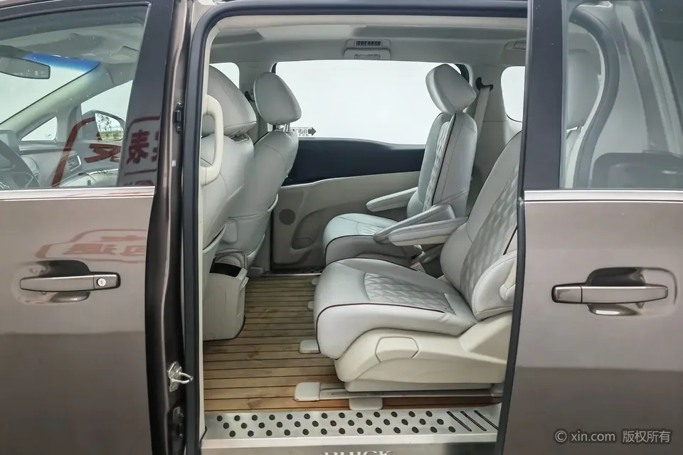 Buick GL8 Buick GL8 2022 Land Business Class 652T Comfort Edition 2022 — миниатюра 5
