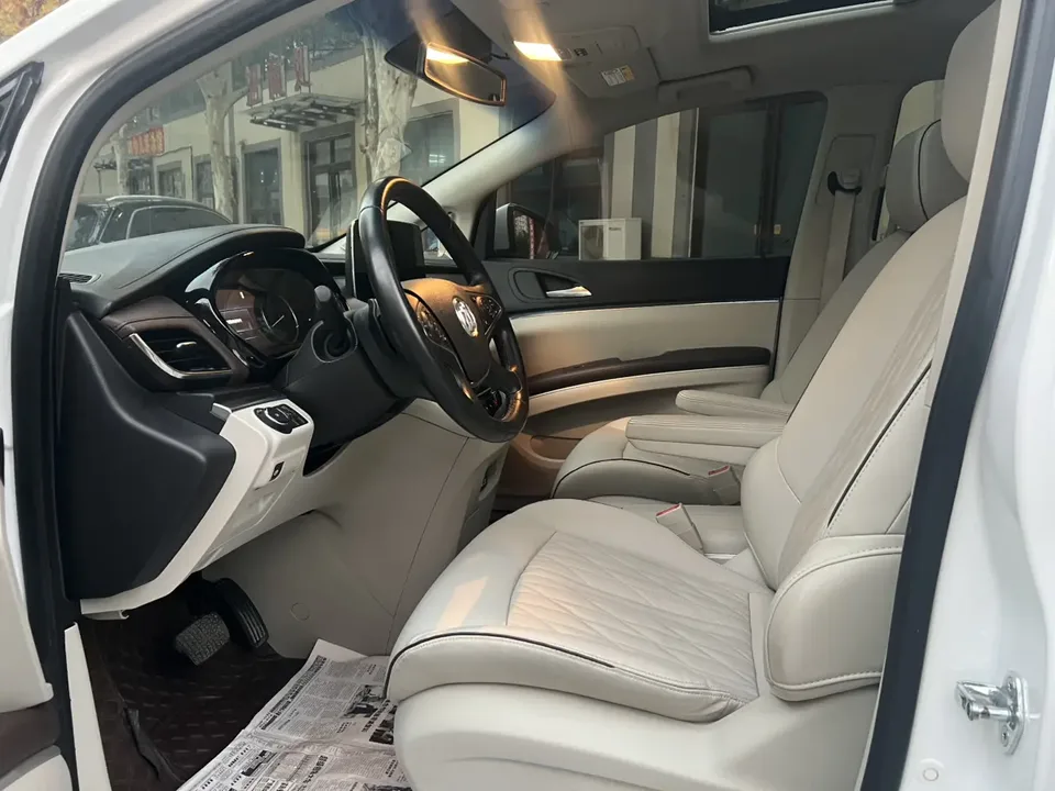 Buick GL8 Buick GL8 2022 Land Business Class 652T Luxury Edition 2022 — миниатюра 5