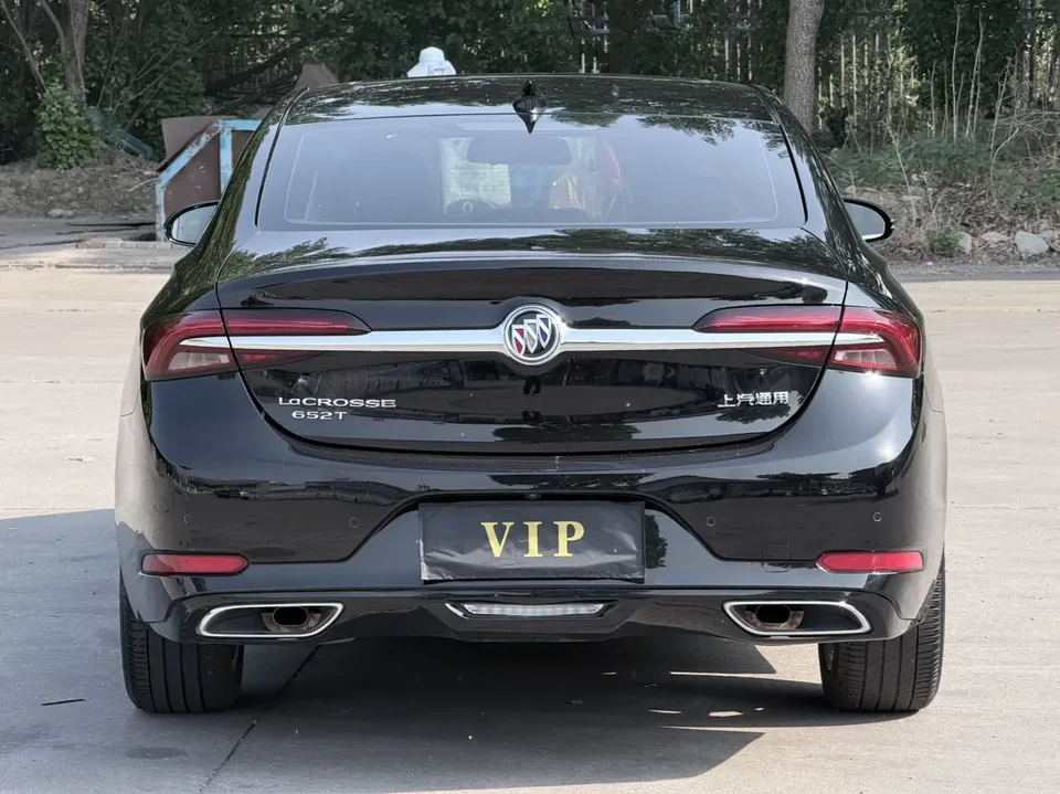 Buick LaCrosse LaCrosse 2022 652T Luxury 2023 — миниатюра 2