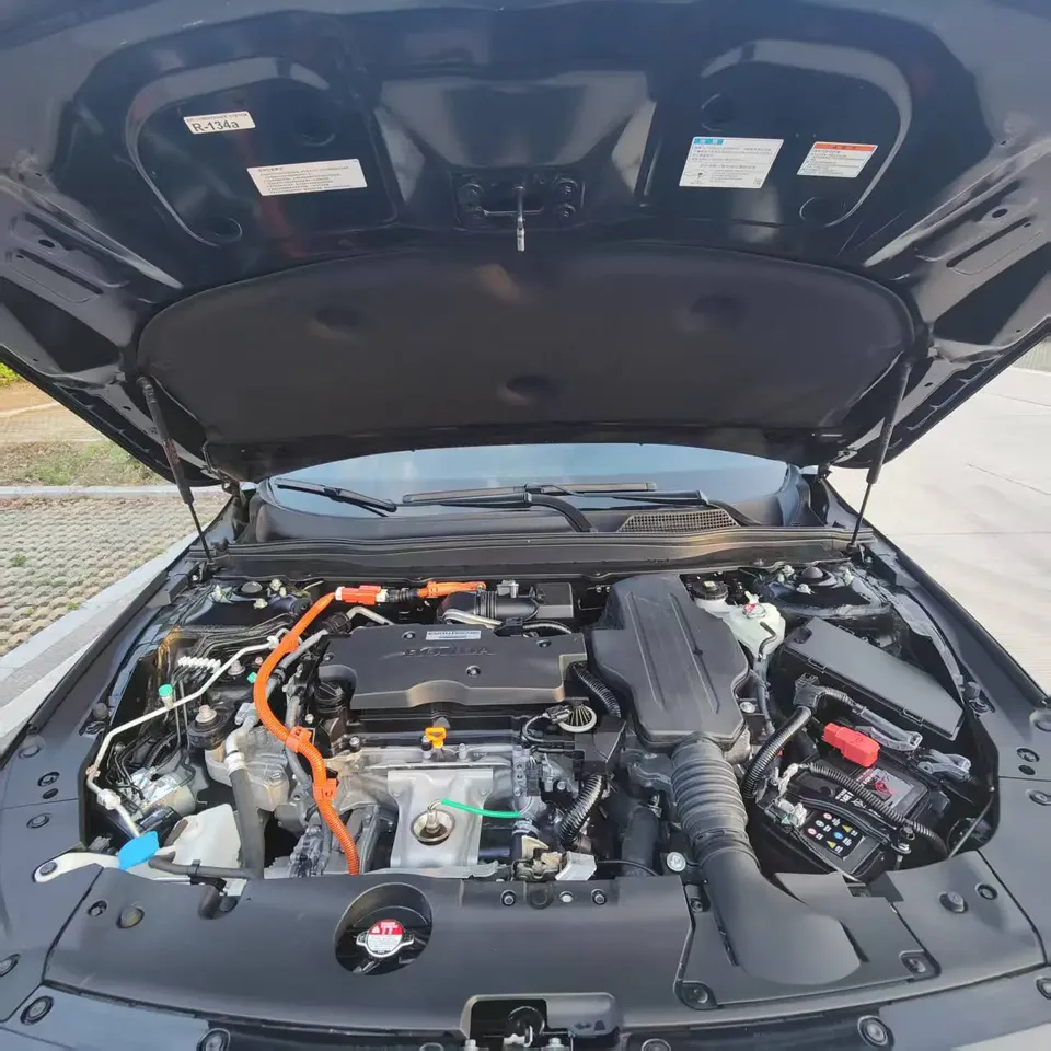 Honda Inspire 2022 Insignia Hybrid 2.0L Pure Elegant Edition 2023 — миниатюра 4