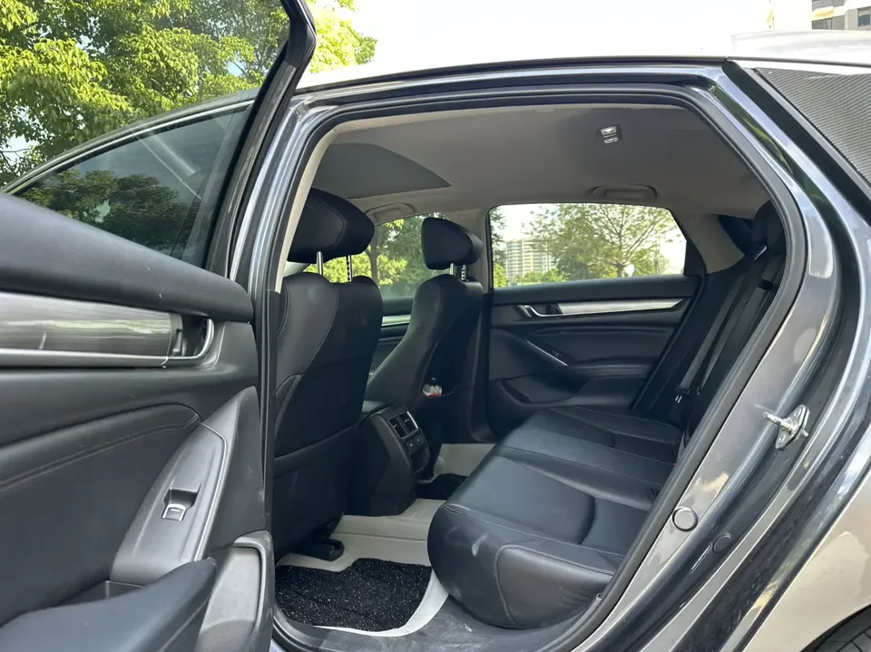 Honda Accord Accord 2022 260TURBO Deluxe Edition 2022 — миниатюра 3