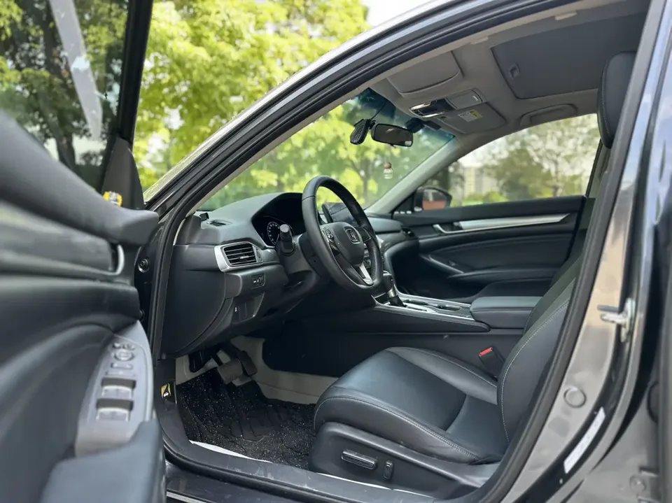 Honda Accord Accord 2022 260TURBO Deluxe Edition 2022 — миниатюра 5