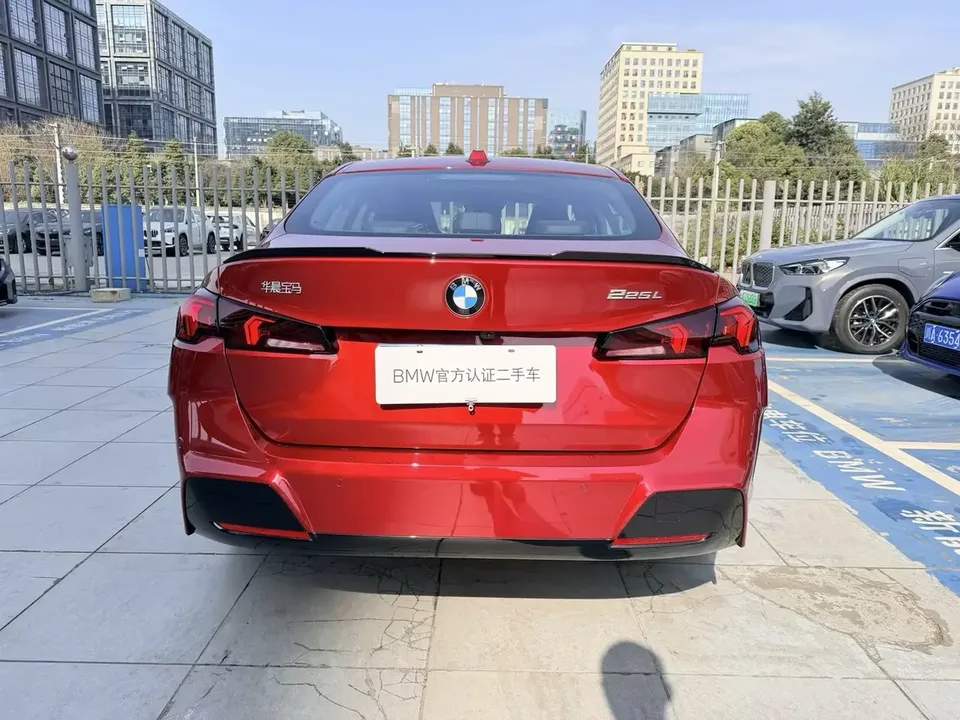 BMW 2 Series 225L M Sport Night Edition 2025 — миниатюра 4