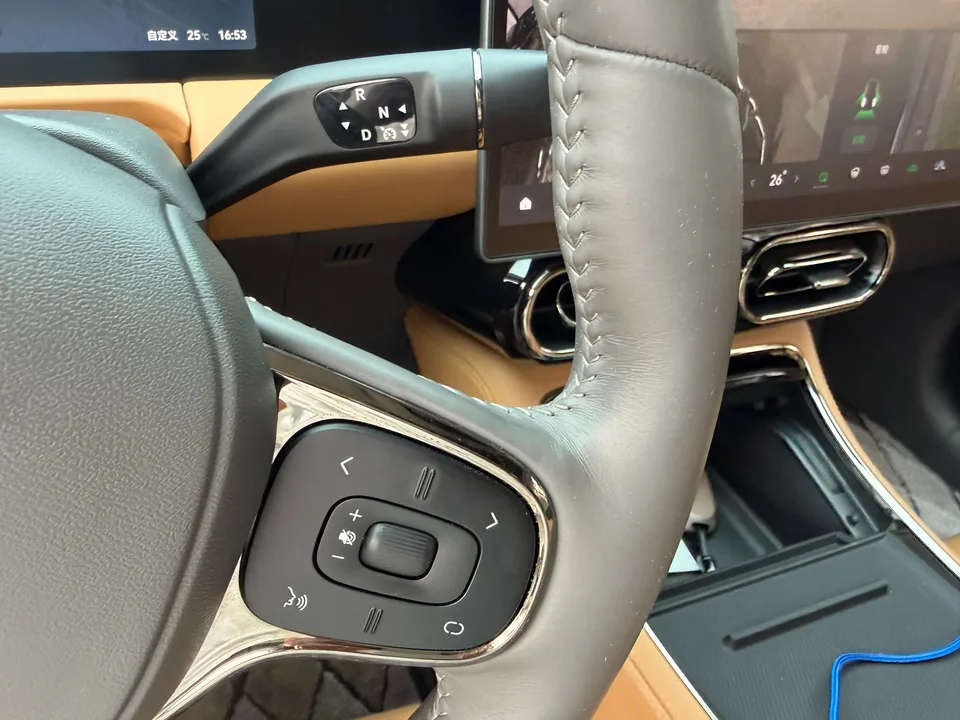 Leapmotor Zero running C01 Pure Electric 525 Premium Edition 2025 — миниатюра 3