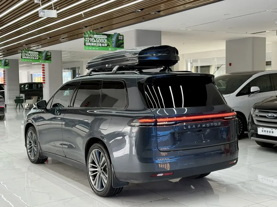Leapmotor C16 Extended Range 200 Premium Edition 2024 — миниатюра 4