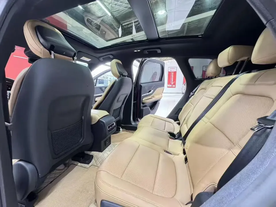 Lincoln Adventurer 2022 Explorer 2.0T 2WD Elegant Edition 2022 — миниатюра 3