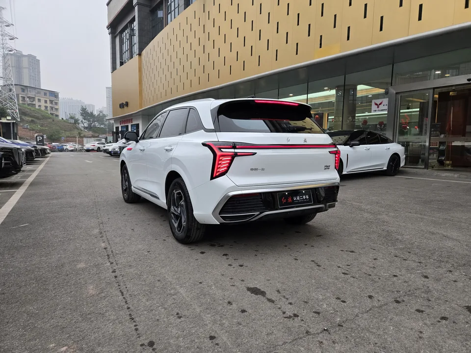 Hongqi HS3 1.5T Shanwei Edition 2024 — миниатюра 2