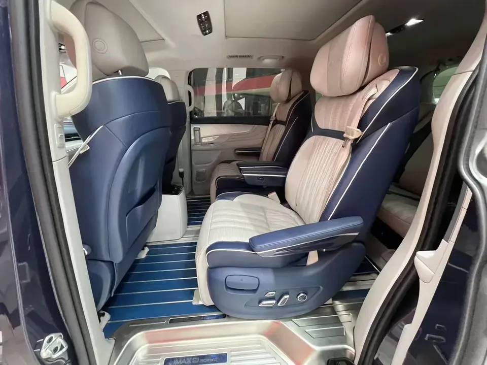 Roewe iMAX8 Roewe iMAX8 2022 400TGI Honor Edition 2022 — миниатюра 3