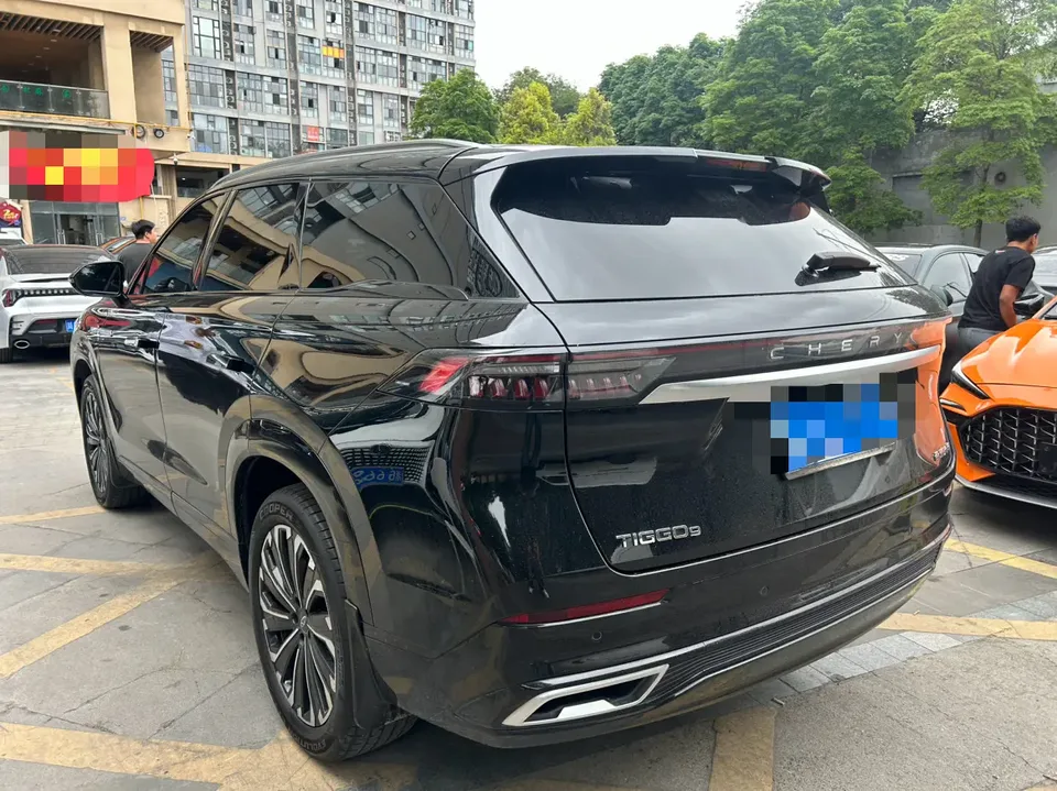 Chery Tiggo 9 2.0T DCT 2WD Luxury Edition 7 Seaters 2024 — миниатюра 4