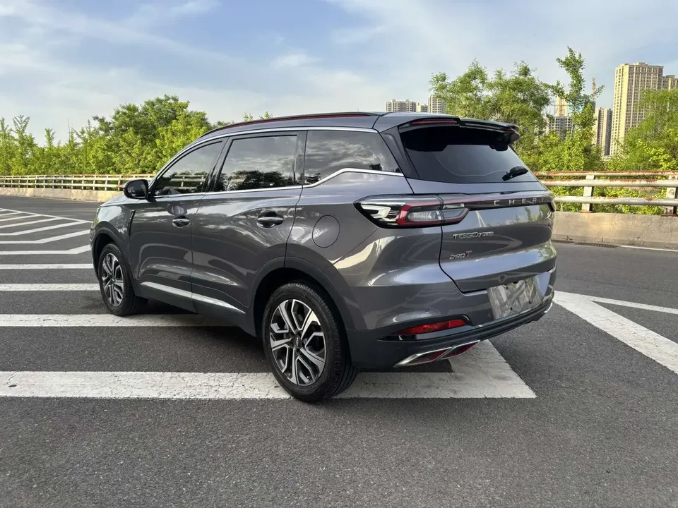 Chery Tiggo 7 Plus Tiggo 7 PLUS 2023 1.6TGDI DCT fashion model 2023 — миниатюра 2