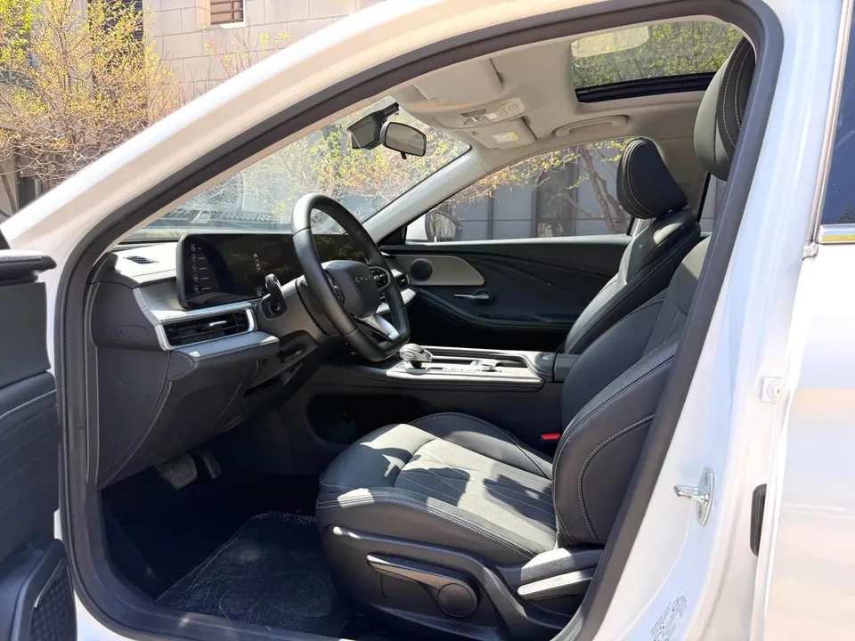 Chery Arrizo 8 1.6TGDI DCT Excellence Edition 2025 — миниатюра 5