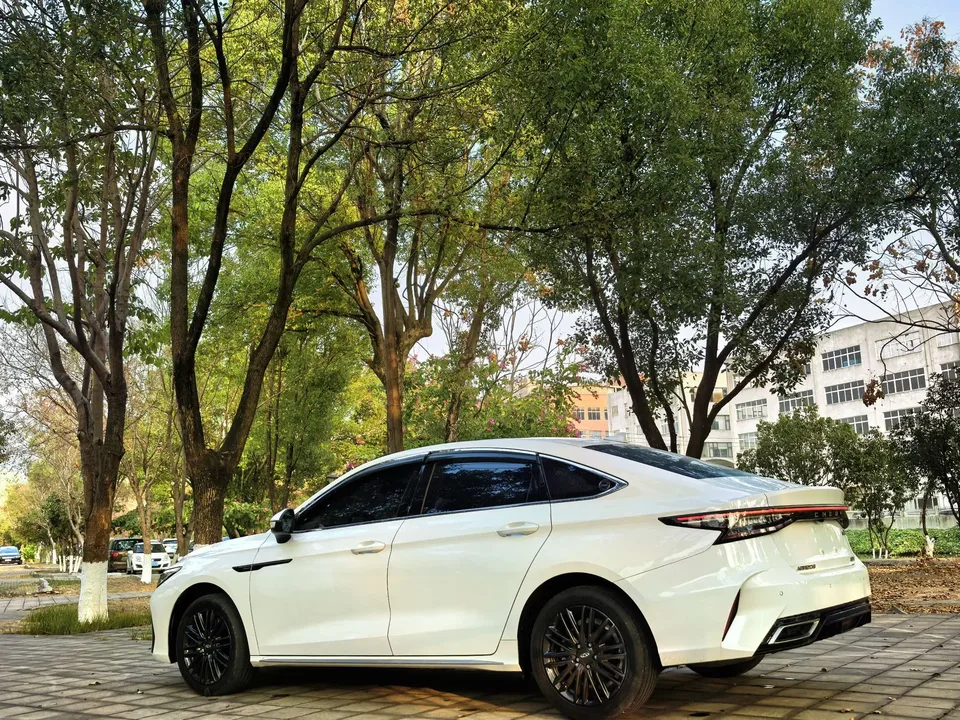 Chery Arrizo 8 Arrizo 8 2024 1.6TGDI DCT Intelligence 2024 — thumbnail 5