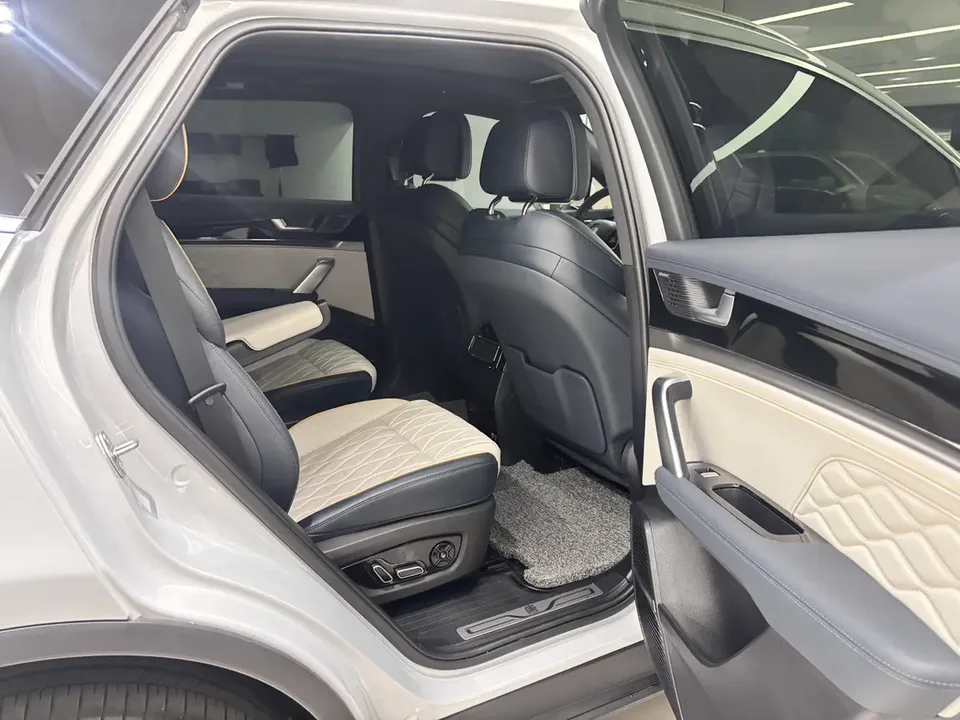 BYD Tang EV Champion Edition 730KM Exclusive Type 2023 — миниатюра 4