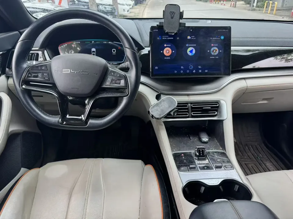 BYD Song PLUS EV Honor Edition 520KM Luxury Model 2024 — миниатюра 3