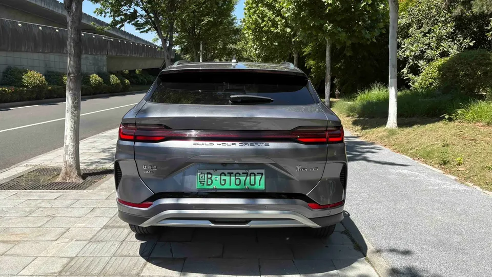 BYD Song PLUS DM DM-i Honor Edition 110KM Flagship PLUS 2024 — миниатюра 2