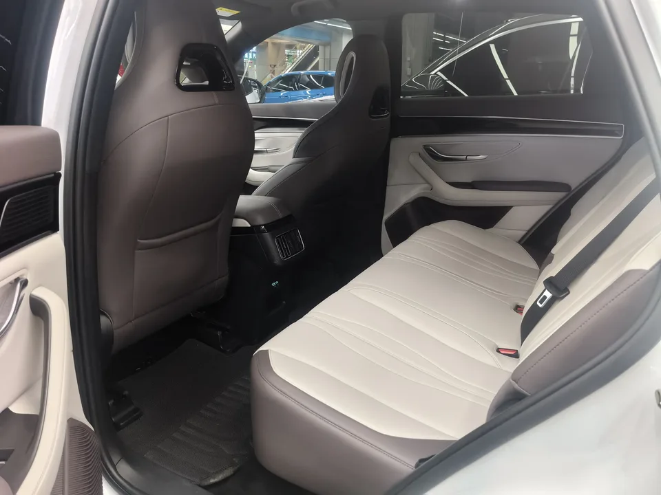 BYD Song PLUS DM Intelligent Driving Edition DM-i 112KM Premium Edition 2025 — миниатюра 4