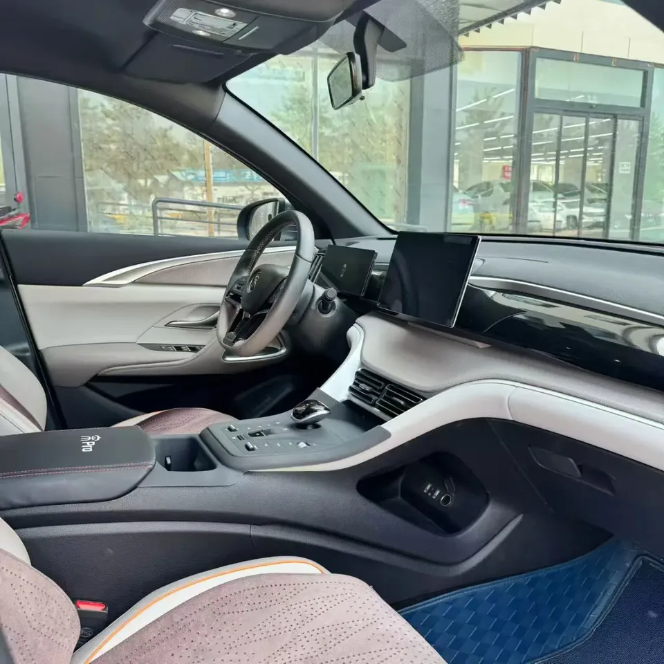 BYD Song Pro DM DM-i Champion Edition 71km Pilot Edition 2024 — миниатюра 5