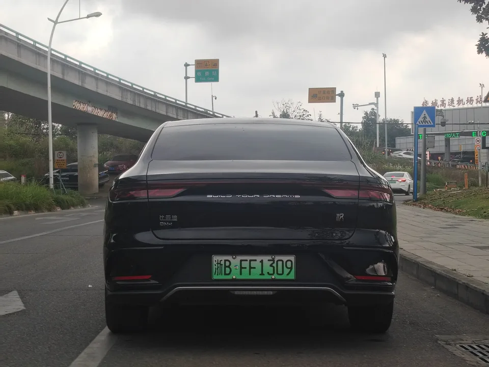 BYD Han DM Chinese DM 2023 DM-i Champion Edition 121KM Premium 2023 — миниатюра 2