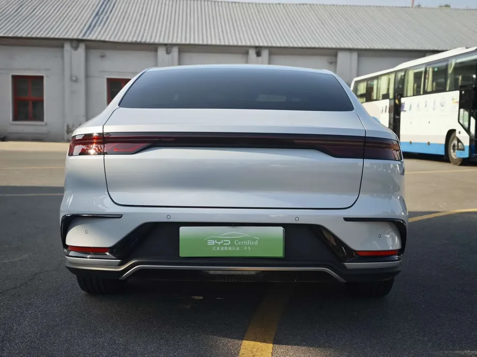 BYD Han DM Han DM 2025 DM-i 125KM Premium Edition 2024 — миниатюра 2