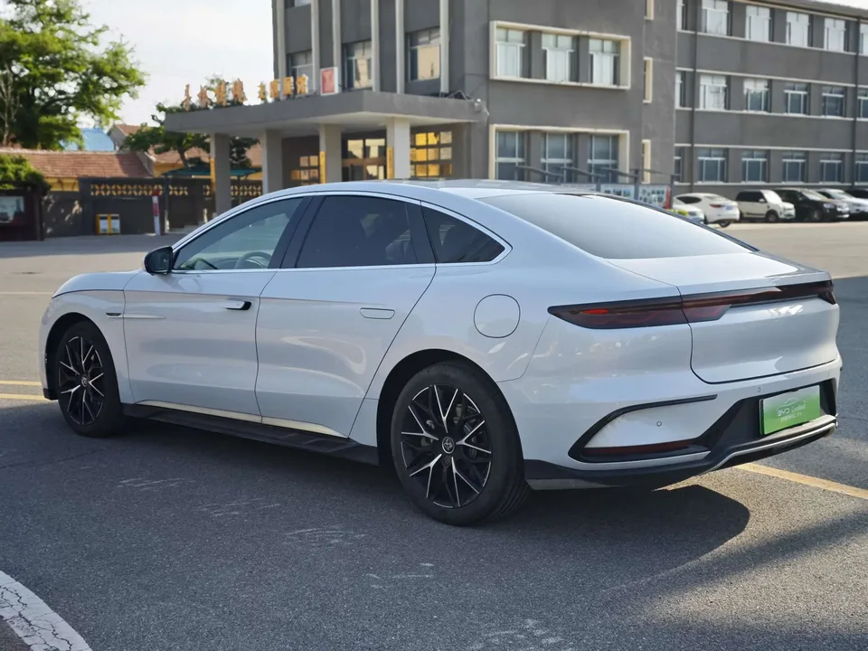 BYD Han DM Han DM 2025 DM-i 125KM Premium Edition 2024 — миниатюра 4