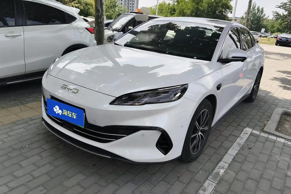 BYD Seal 06DM 2025