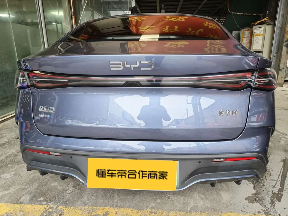 BYD Seal 06DM DM-i 120KM Premium Edition 2024 — миниатюра 2