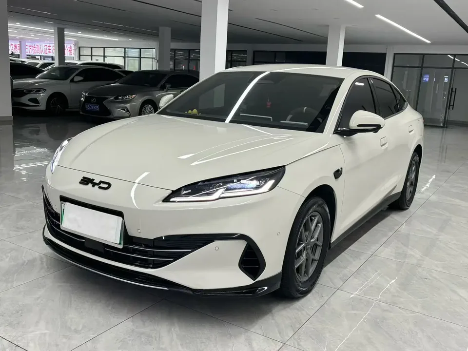 BYD Seal 06DM 2025