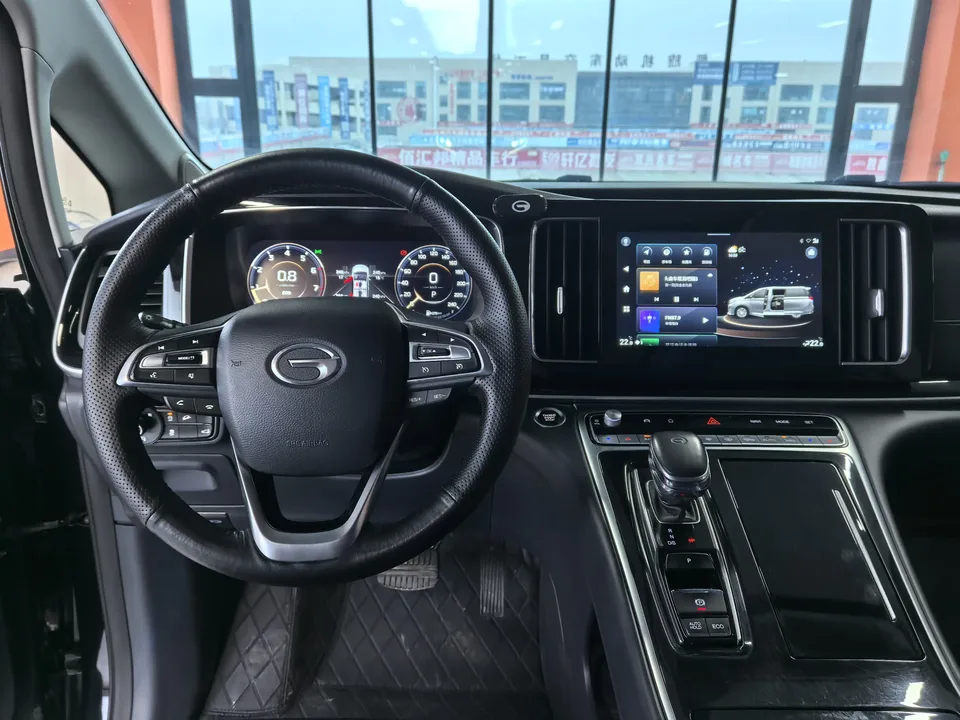 GAC Trumpchi M8 Trumpchi M8 2021 Lingxiu Series 390T Premium Edition 2022 — миниатюра 3
