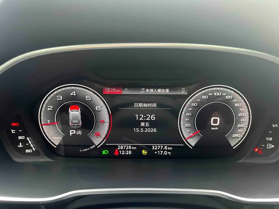 Audi Q3 Audi Q3 2022 35 TFSI Fashionable and Dynamic 2022 — миниатюра 3