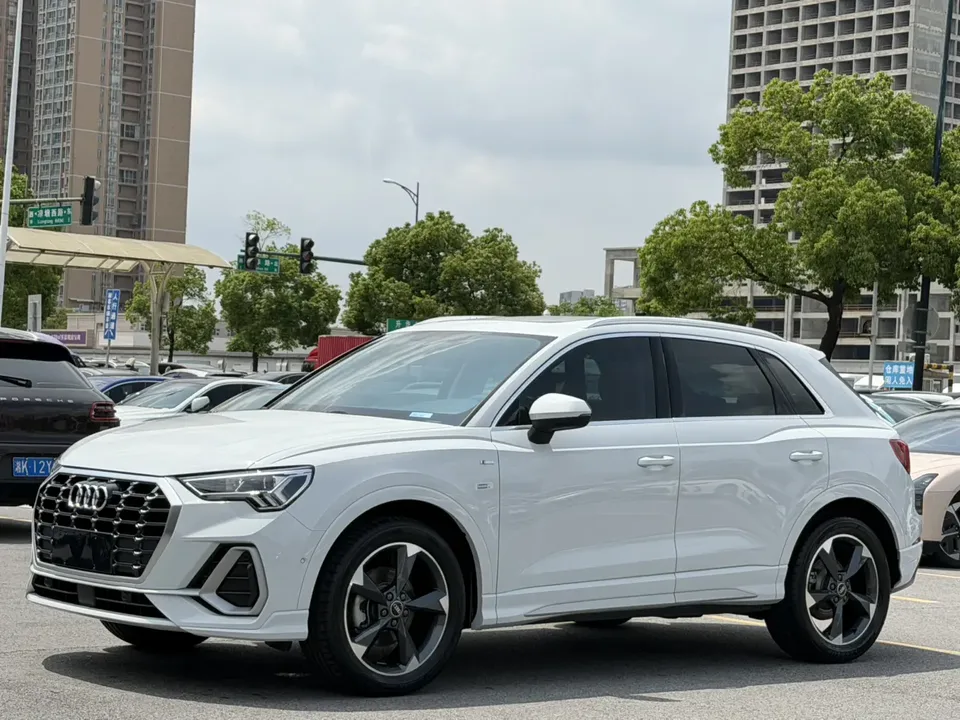 Audi Q3 2022
